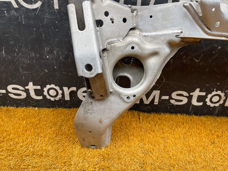 Балка поперечная (подрамник), 2000 рублей, Красноярск