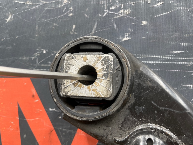 Балка поперечная (подрамник), 4000 рублей, Красноярск