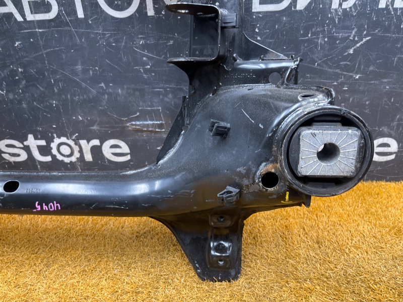 Балка поперечная (подрамник), 4000 рублей, Красноярск