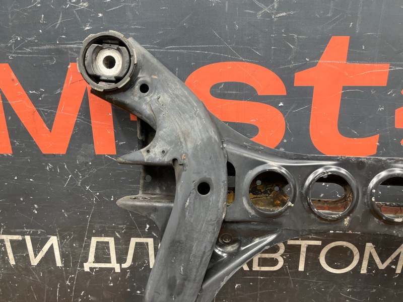 Балка поперечная (подрамник), 4000 рублей, Красноярск