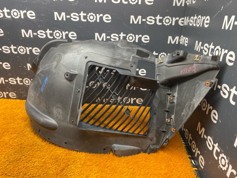 подкрылок, 8000 рублей, Красноярск