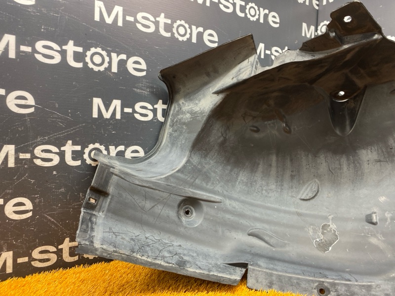 подкрылок, 3000 рублей, Красноярск