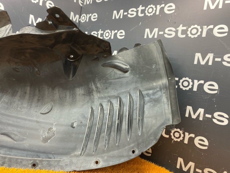 подкрылок, 3000 рублей, Красноярск