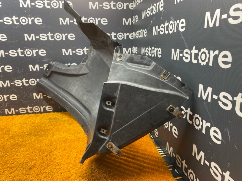 подкрылок, 9000 рублей, Красноярск