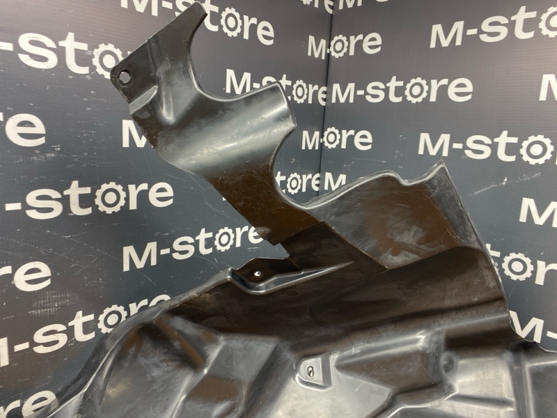 подкрылок, 8000 рублей, Красноярск