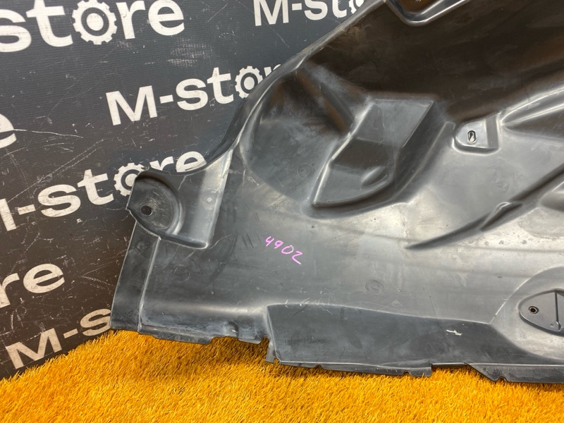 подкрылок, 8000 рублей, Красноярск