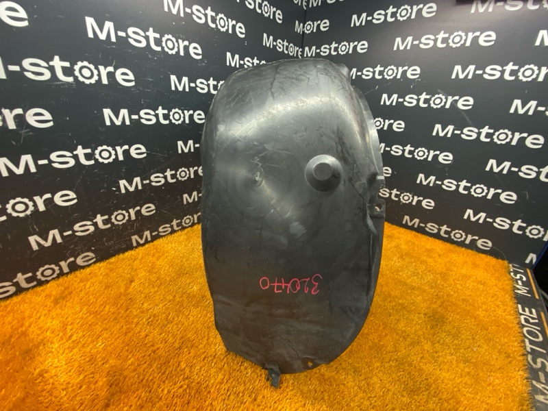 подкрылок, 1500 рублей, Красноярск