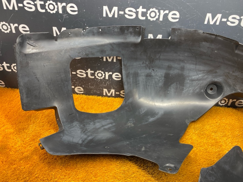 подкрылок, 7000 рублей, Красноярск