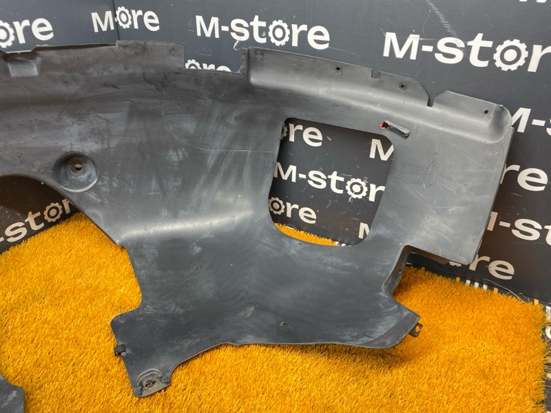 подкрылок, 8000 рублей, Красноярск