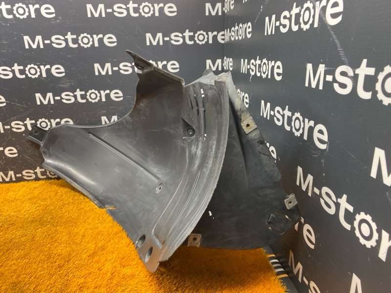 подкрылок, 5000 рублей, Красноярск