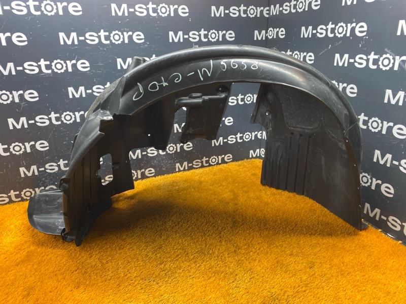 подкрылок, 7000 рублей, Красноярск