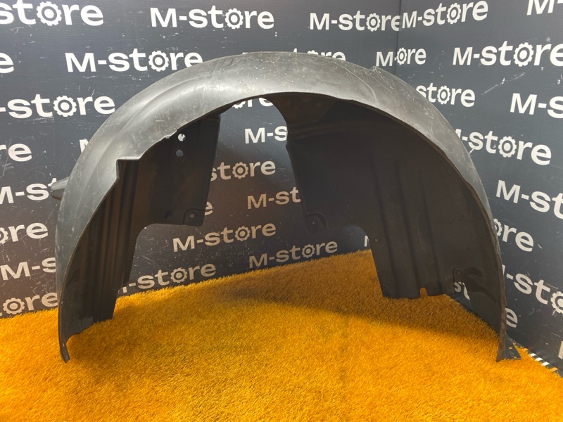 подкрылок, 400 рублей, Красноярск