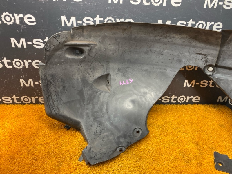 подкрылок, 4500 рублей, Красноярск