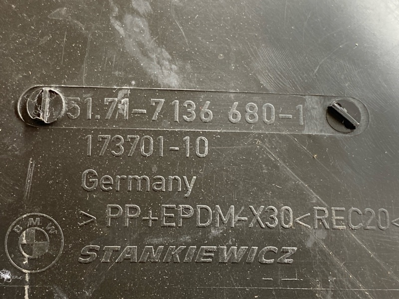 подкрылок, 3200 рублей, Красноярск