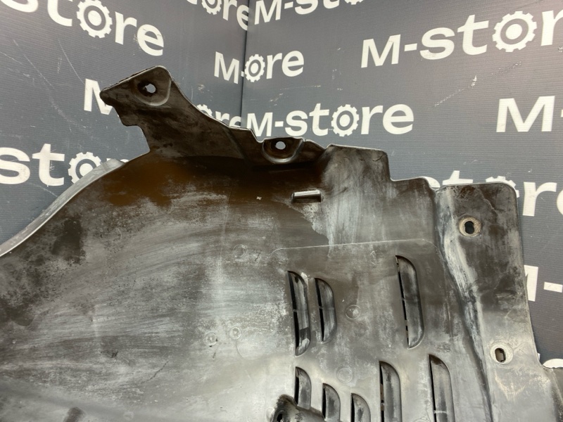 подкрылок, 3000 рублей, Красноярск