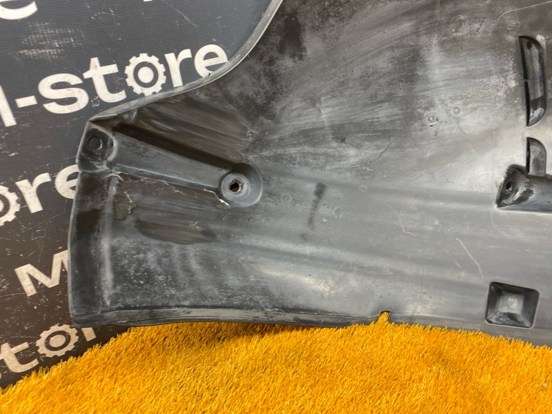 подкрылок, 3000 рублей, Красноярск