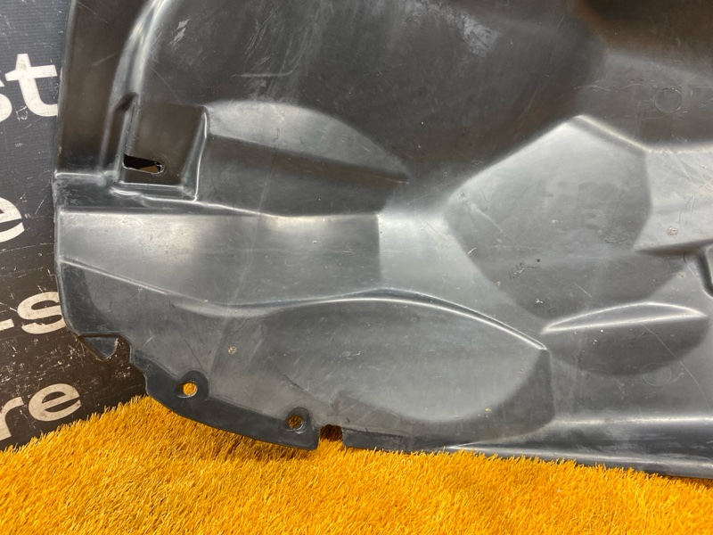 подкрылок, 6000 рублей, Красноярск