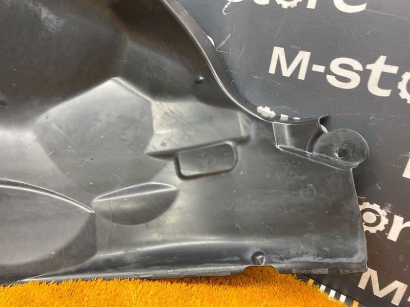 подкрылок, 6000 рублей, Красноярск