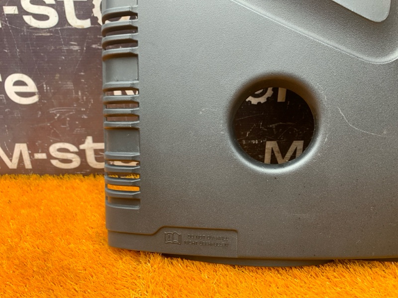 крышка двигателя, 2000 рублей, Красноярск