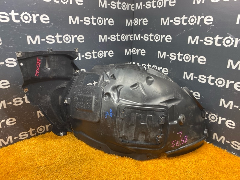 подкрылок, 6500 рублей, Красноярск