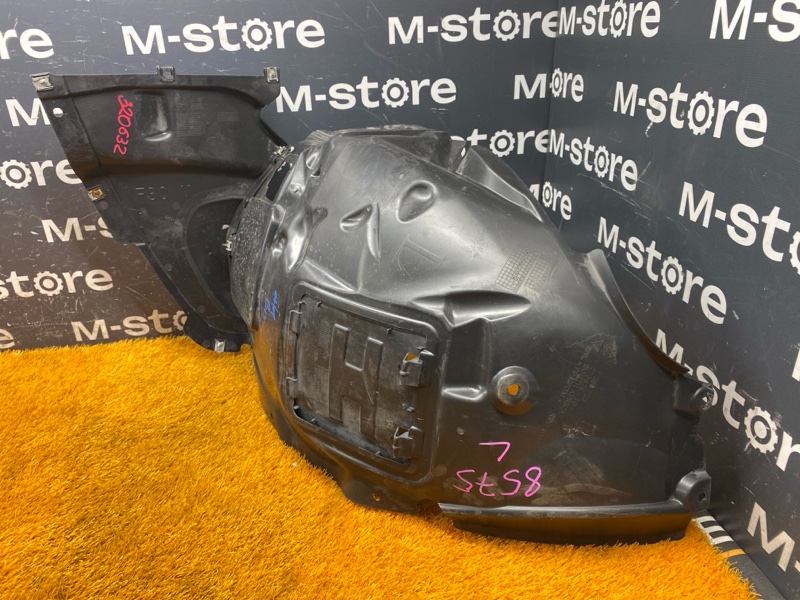 подкрылок, 6500 рублей, Красноярск