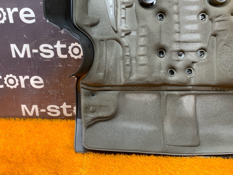 крышка двигателя, 2000 рублей, Красноярск