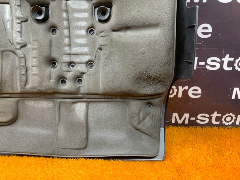 крышка двигателя, 2000 рублей, Красноярск