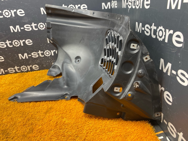 подкрылок, 5000 рублей, Красноярск