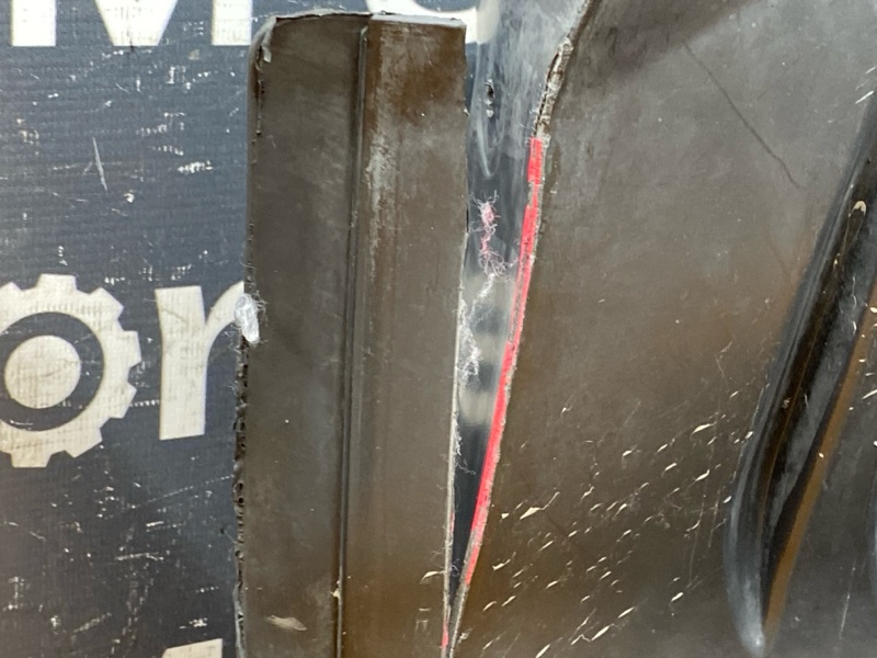 подкрылок, 3000 рублей, Красноярск