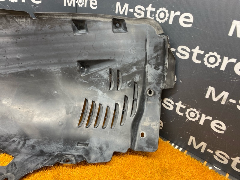 подкрылок, 4000 рублей, Красноярск