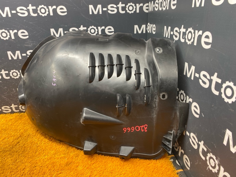 подкрылок, 4000 рублей, Красноярск