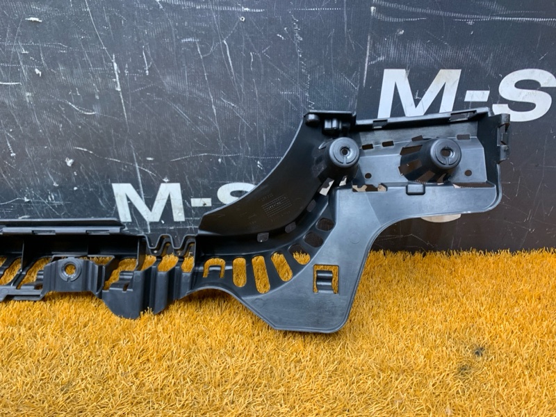 крепление бампера, 1500 рублей, Красноярск