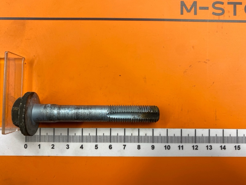 Болт развальный, 1000 рублей, Красноярск