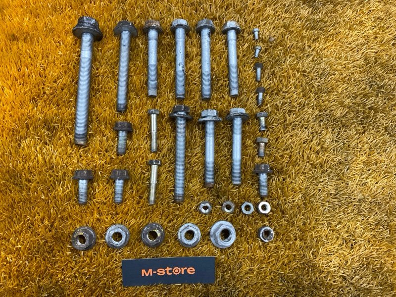 Болты и гайки задней подвески, 700 рублей, Красноярск