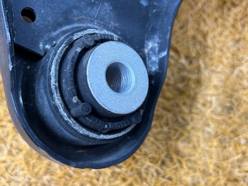 Балка поперечная (подрамник), 4500 рублей, Красноярск