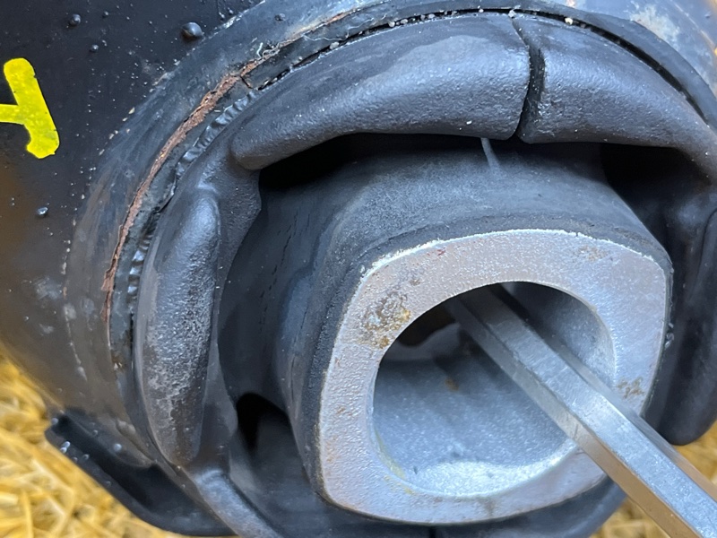 Балка поперечная (подрамник), 4500 рублей, Красноярск