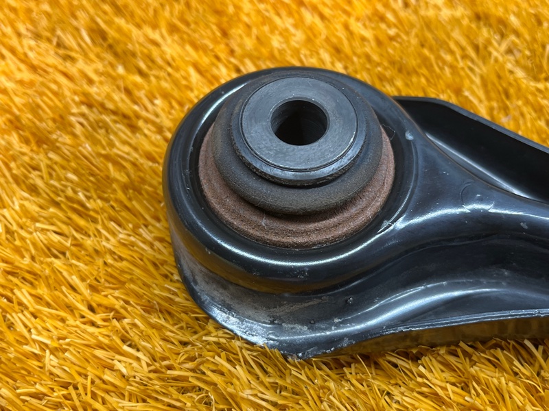 Рычаг подвески верхний, 1500 рублей, Красноярск