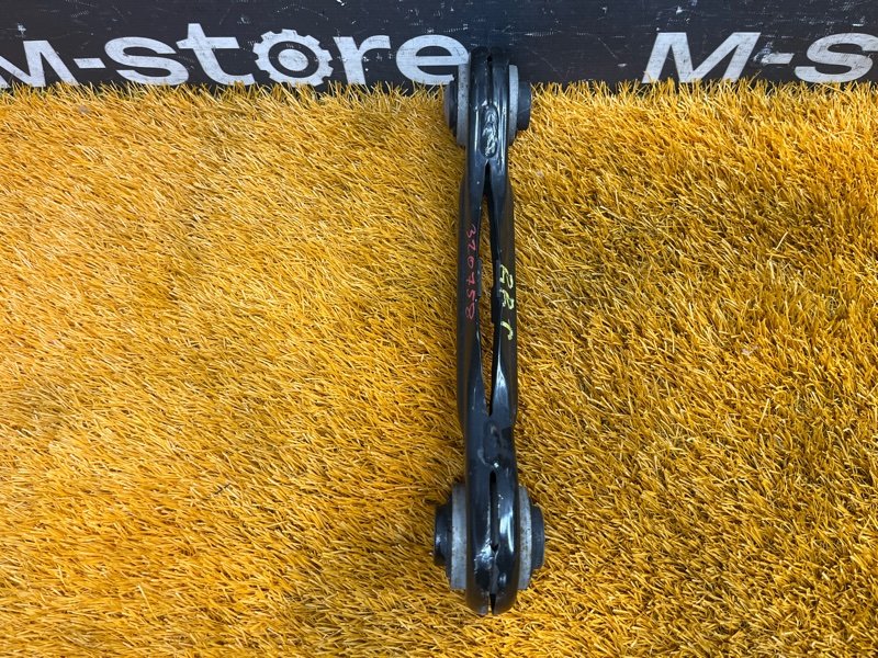 Рычаг подвески верхний, 1000 рублей, Красноярск