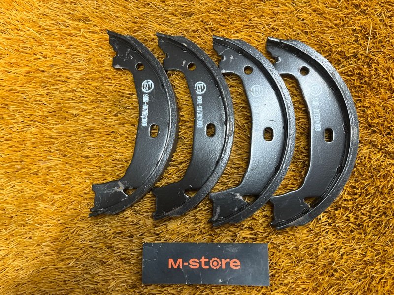 Колодки ручника, 500 рублей, Красноярск