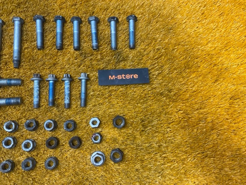 Болты и гайки задней подвески, 1000 рублей, Красноярск