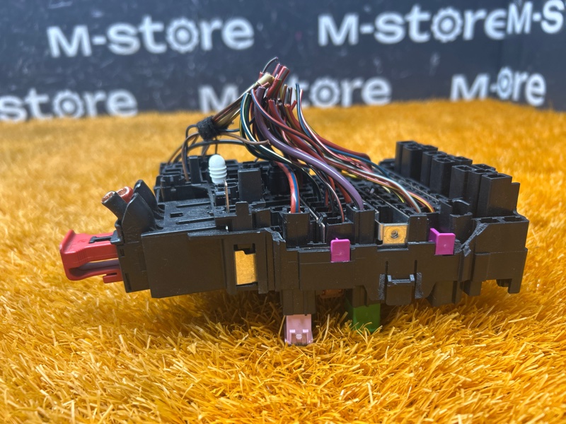 блок предохранителей, 2000 рублей, Красноярск