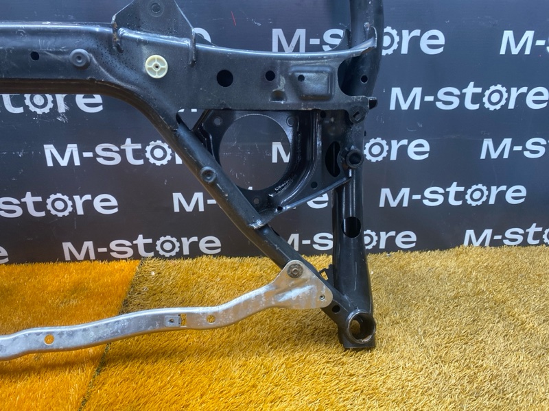 Балка поперечная (подрамник), 4000 рублей, Красноярск