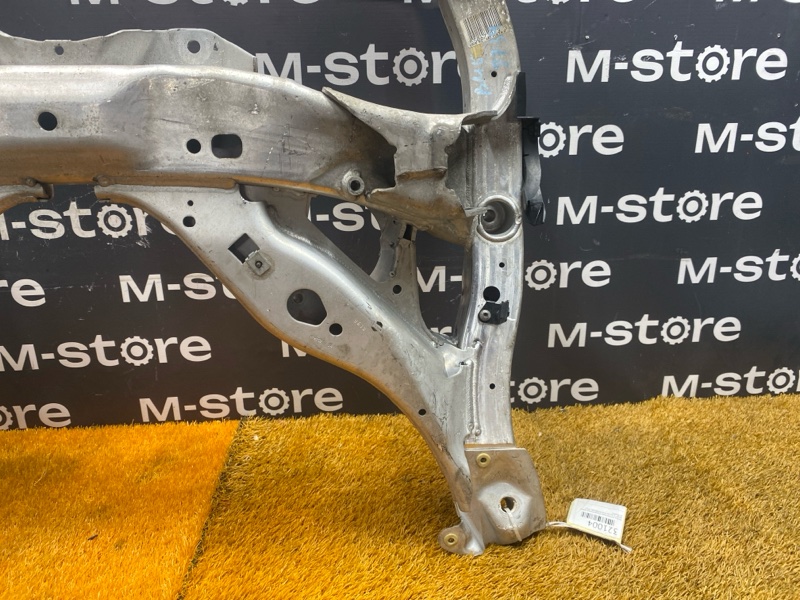 Балка поперечная (подрамник), 5000 рублей, Красноярск