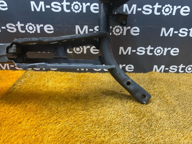 Балка поперечная (подрамник), 5400 рублей, Красноярск