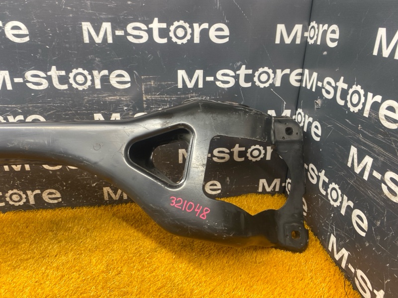 Балка поперечная (подрамник), 300 рублей, Красноярск