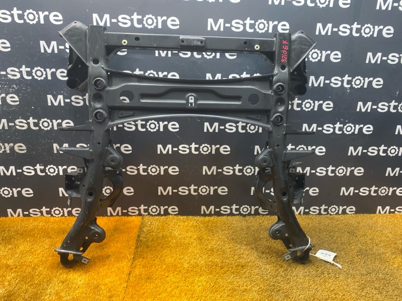 Балка поперечная (подрамник), 9000 рублей, Красноярск