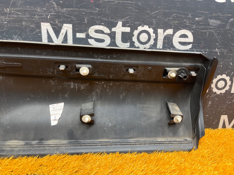 Накладка двери, 2000 рублей, Красноярск