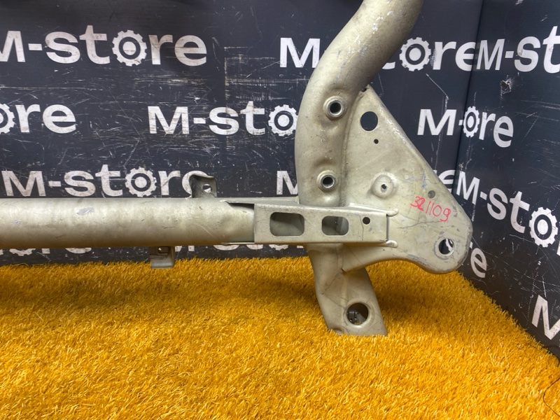 Балка поперечная (подрамник), 6700 рублей, Красноярск