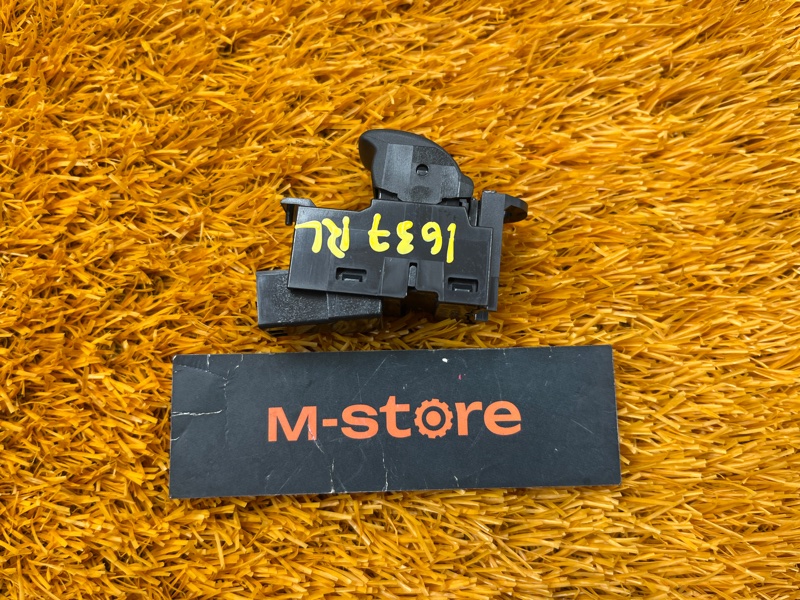 кнопка стеклоподъемника, 500 рублей, Красноярск