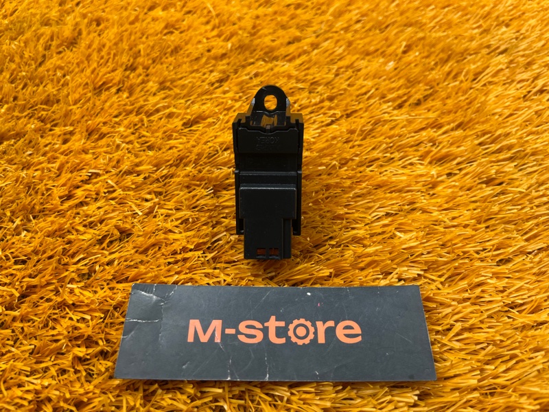 кнопка стеклоподъемника, 500 рублей, Красноярск